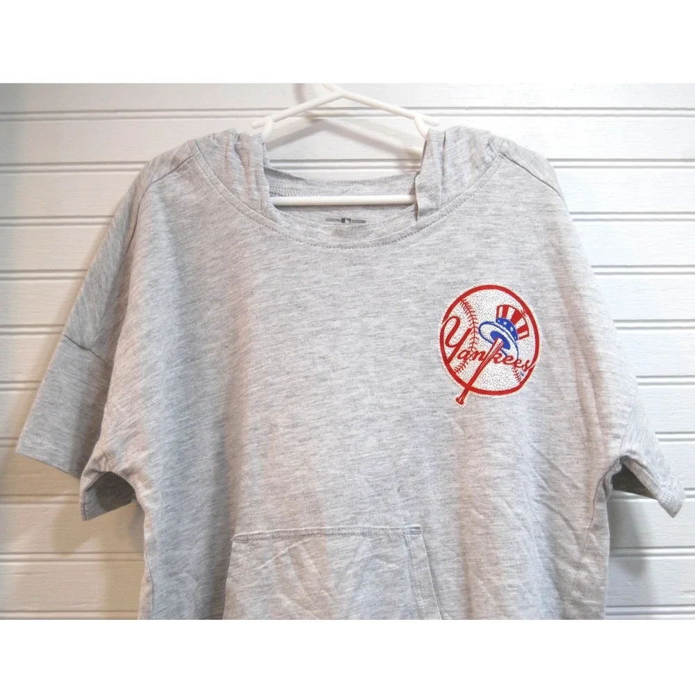 New York Yankees Youth Medium‎ Hoodie Short-sleeve Official MLB Merchandise Gray